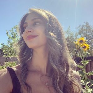 Meet your Posher, Isabella